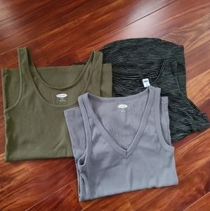 Lot/Bundle of 3 NWOT Size M Old Navy Tank Tops